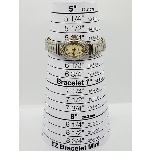 White Stag women's dress watch. Light gold face with unique wave buckle on band - Picture 8 of 8